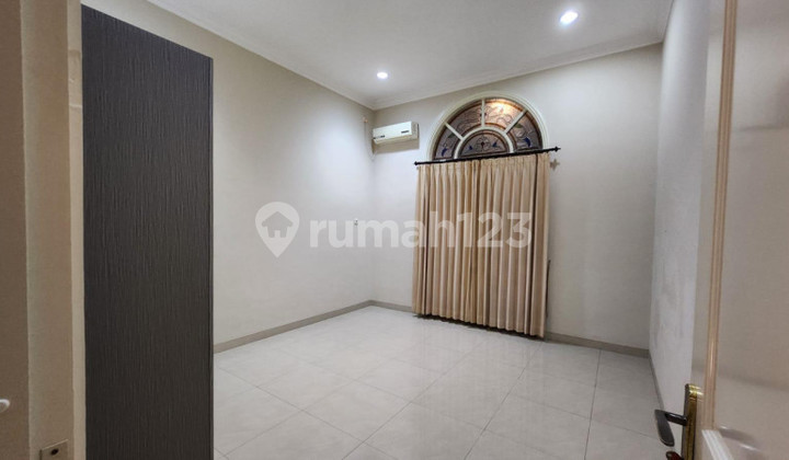 *For Sale Strategic Vbr House Pakuwon Indah* 2