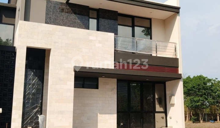 For Sale Grand Pakuwon North Victoria Surabaya House