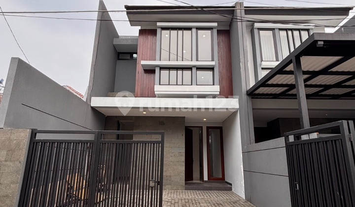 Dijual Rumah Manyar Kertoadi Surabaya Dijual Rumah Manyar Kertoadi Surabaya