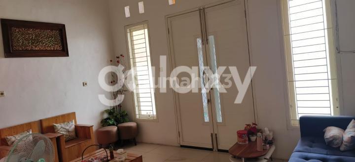 For Sale Siwalankerto Surabaya House 2