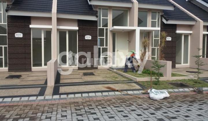 Ready-to-Occupy House for Sale in Puri Safira Regency 2