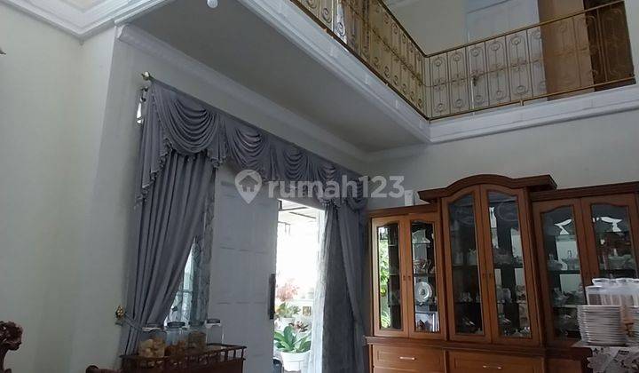 Rumah Mewah 2 Lantai Second Sangat Terawat 2