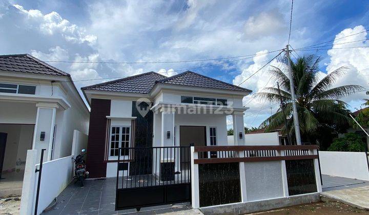 Rumah Hook Siap Huni Kelenihan Tanah Besar 2