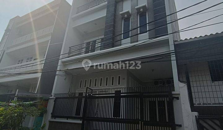 TURUN HARGA ! DI JUAL RUMAH BAGUS SIAP HUNI PADEMANGAN JAKARTA UTARA 1