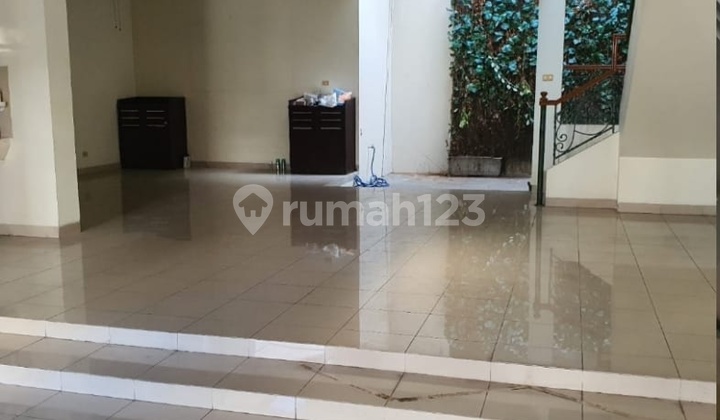 Di Sewakan Rumah Siap Huni Dan Besar Di Sunter