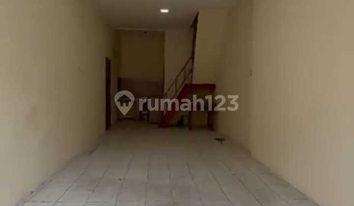 For Rent Shop House in Pademangan Area, Busy and Strategic Location