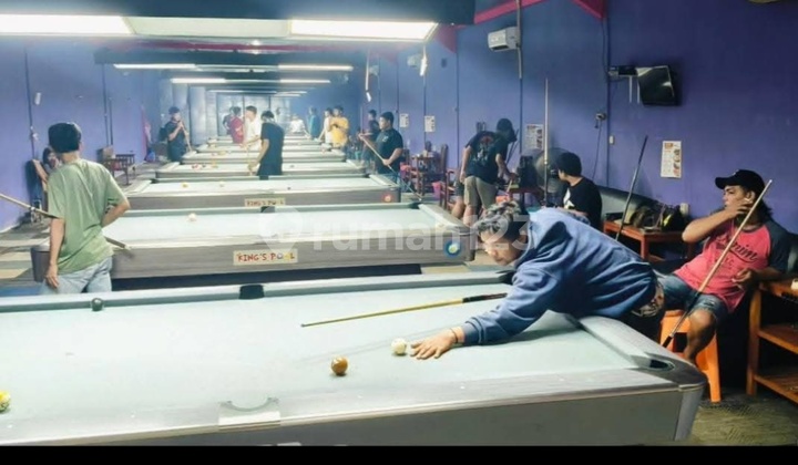 Land for Sale with Bonus of Active Los and Billiard Building in Sambiroto 2