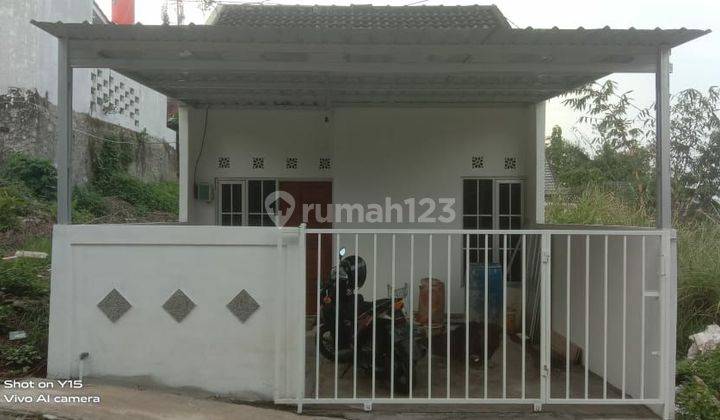 Rumah baru lokasi strategis
di perum p4a pudak payung 1