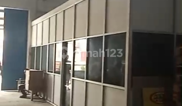 Dijual Gudang Siap Pakai dan Cukup Luas di Medoho Gayamsari 2