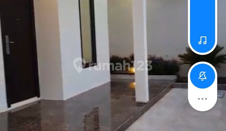 Dijual Rumah Baru Ready Siap Huni Keren di Banowati Raya 1