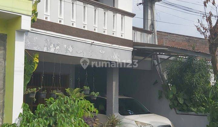 Rumah 2 Lantai Di Perumnas Banyumanik 1