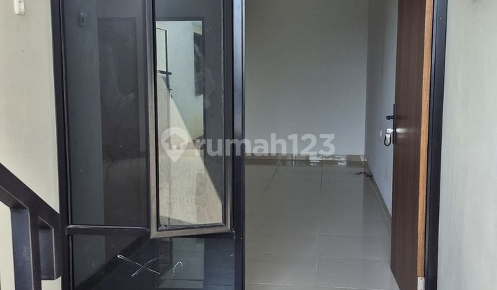 Dijual Rumah Apik Siap Huni 2 Lantai di Watukaji Gedawang Raya 2