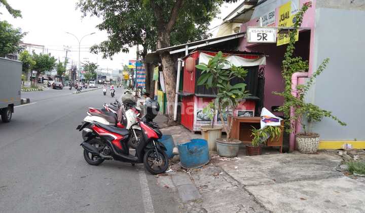 Dijual Cepat Rumah Pinggir Jalan Depan Rumah Sakit Kedungmundu Raya Bs 2