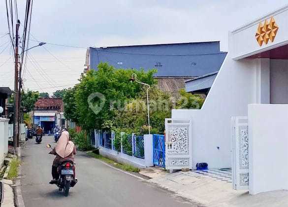 Dijual Rumah 2 Lantai Ready Siap Huni Tengah Kota di Jl Lamper Tengah 2