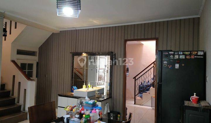 Rumah Bagus Siap Huni Semi Furnish di Citra 2 Ext 2