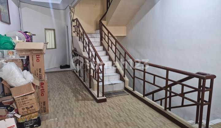 3-Storey Shophouse at Pelangi Cengkareng Shophouse 2