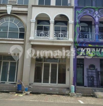 Empty Ruko with Clean Paint 4.5 x 12 Block RSA at Grand Galaxy, Bekasi #401