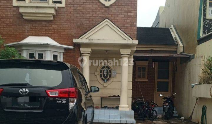 Rumah Kota Legenda Dinding Wallpaper Dekat Grand Wisata di Bekasi 1