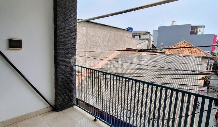 Cuma 13 Jt/M Rumah 2 Lantai Non-Furnished di Pangeran Jayakarta Dalam #1488