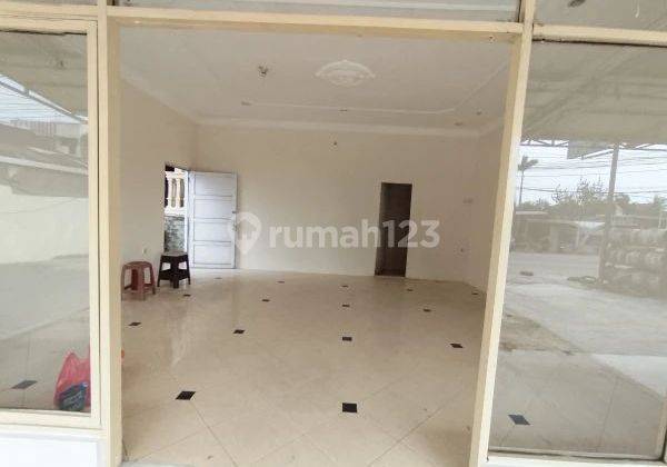 Kios Jati Bening di Jalan Utama Jati Bening, Pondok Gede, Bekasi 2