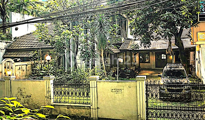 Jalan Utama di Area Komersial (Cuma Hitung Tanah) Rumah di Jakasampurna, Bekasi #003 1