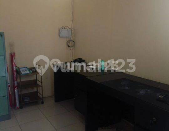 Ruko Furnished di Jalan Kaliabang, Bekasi Utara #543 2