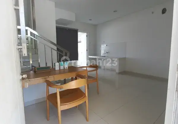 Rumah Dikontrakan di Imperial Gading, Semi Furnished 1