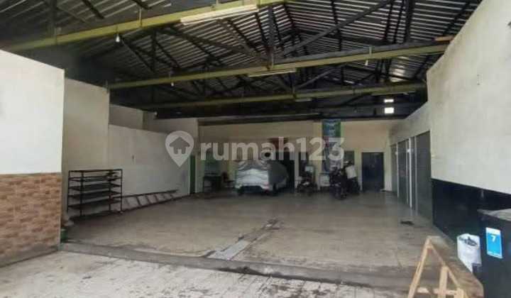 Gudang/Workshop 300m Akses Kontainer 20Feet Di Kramat Jati, Jakarta Timur #749