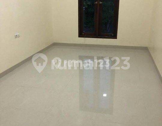 Rumah Kemang Pratama 5KT-4KM, di Cluster Kemang Pratama 3, Bekasi 1