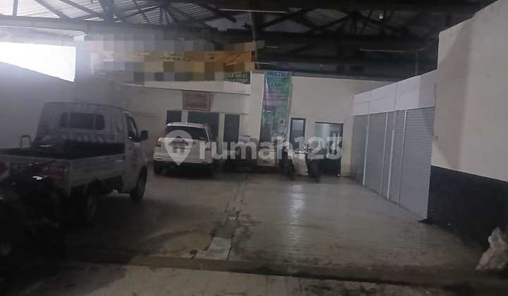 Gudang/Workshop 300m Akses Kontainer 20Feet Di Kramat Jati, Jakarta Timur #749