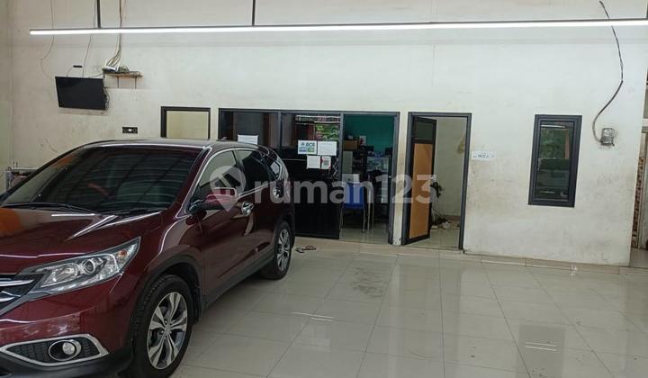 Ruko/Gudang Eks Showroom di Jalan Utama Mustikasari, Bekasi #530
