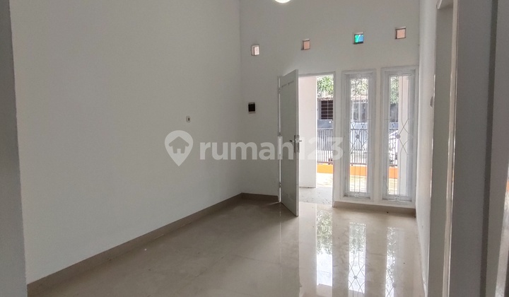 Jual Rumah Bagus Shm 1 Lantai di Taman Kopo Indah