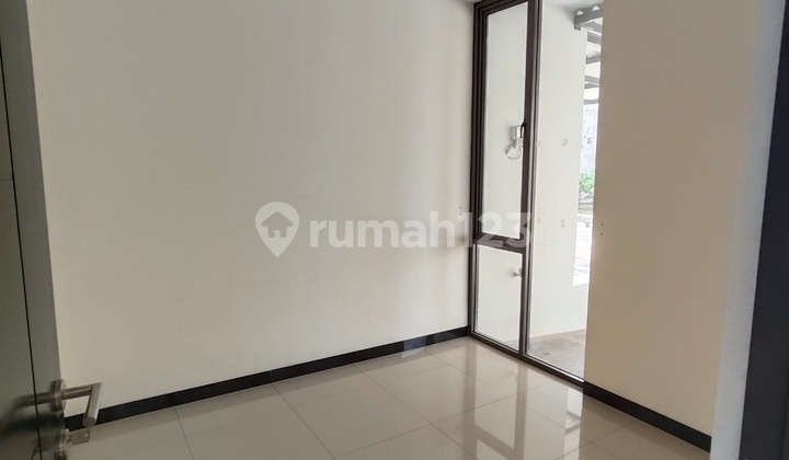 At the New One-Story Rented House in Taman Kopo Indah At the New One-Story Rented House in Taman Kopo Indah