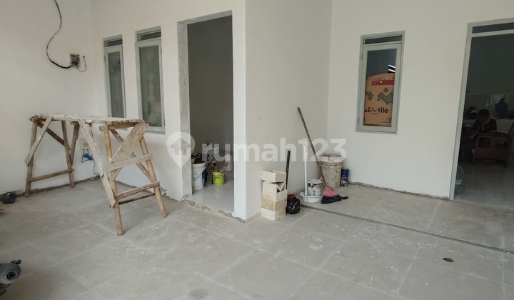 Murah !! Rumah Baru Minimalis SHM di Kopo Permai