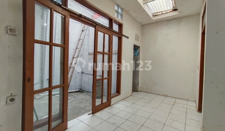 Sewa Murah Rumah 1 Lantai di Taman Kopo Indah 2