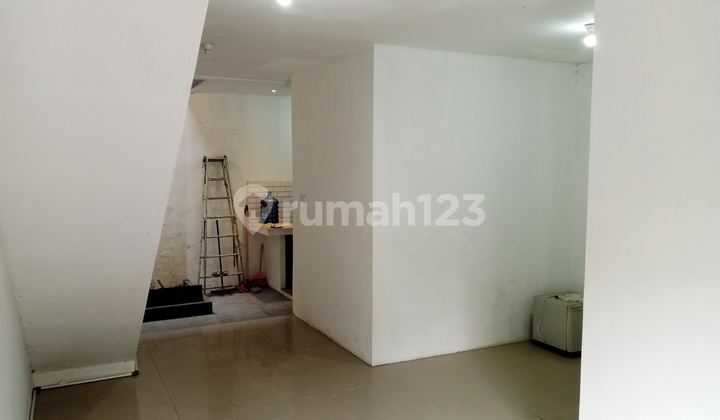 Affordable 2-Story House for Rent in Taman Kopo Indah 2