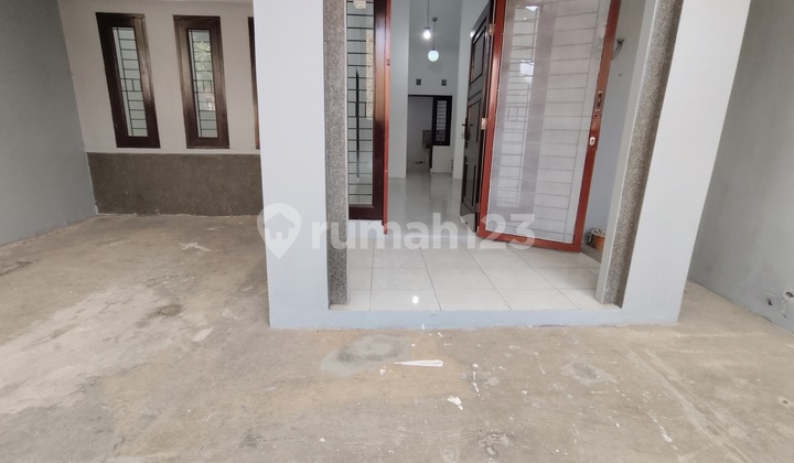 Jual Cepat Rumah 1 Lantai SHM di Taman Kopo Indah