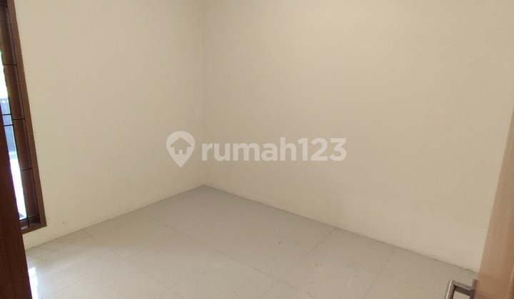 Rumah Bagus Minimalis 1,5Lantai di Dekat Summarecon Bandung Timur 2
