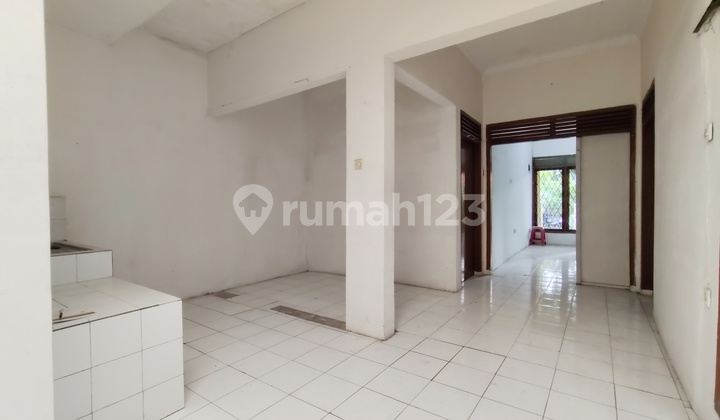 Sewa Murah Rumah 1 Lantai di Taman Kopo Indah