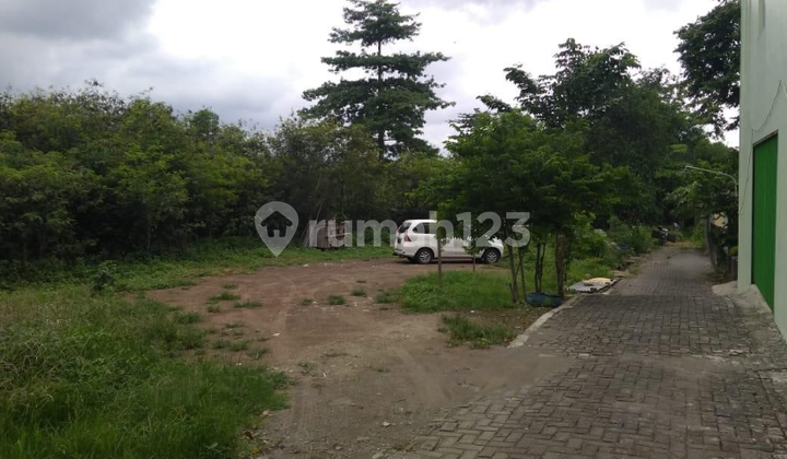Premium Land on the Side of the Main Road Near Unimus & Primaya Hospital 1