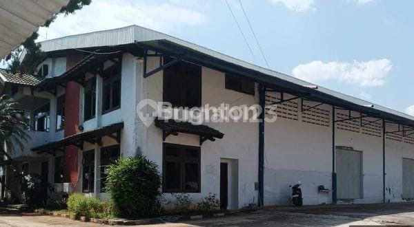 Harga Nego! Gudang Strategis Lt 6000M², Selangkah ke Pantura 1