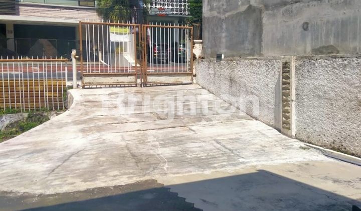 Letak Tengah Kota Cukup Strategis Untuk Usaha  1