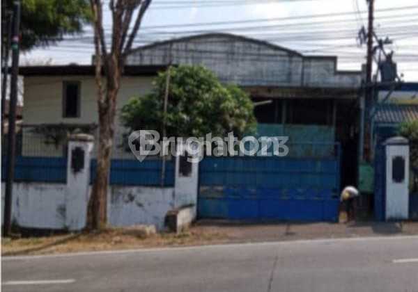 Ready-to-Use Warehouse on the Semarang-Solo Main Route 1
