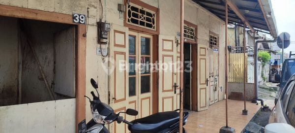 Dibawah NJOP! Rumah Hook Klasik Jati Jarang Ada! 2