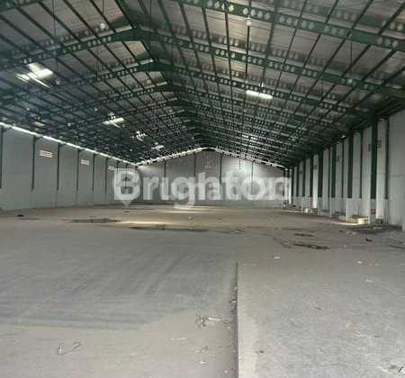 Gudang Premium Semarang Barat - Loading Dock & Akses Truk Besar Gudang Premium Semarang Barat - Loading Dock & Akses Truk Besar