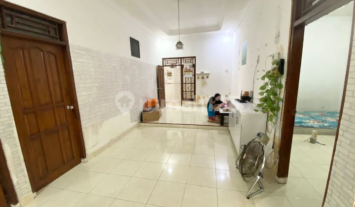 Beautiful House West Semarang Beautiful House West Semarang