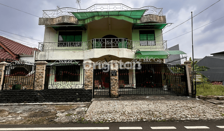 RUMAH KAV DKI JAKSEL 2.5 LANTAI SIAP HUNI LINGKUNGAN AMAN NYAMAN DAN ASRI 1