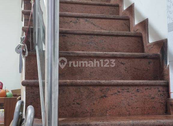 Rumah 2 Lt Dekat Cw, Bisa Untuk Kantor 1