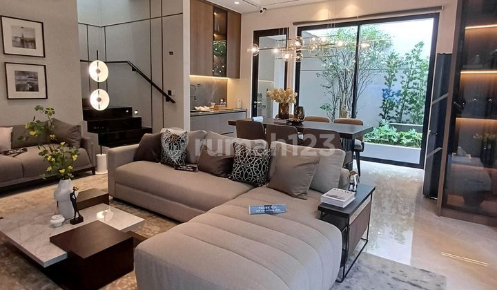 Luxury House for Sale in Front of Citraland