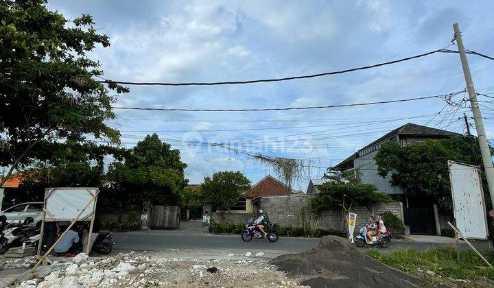 Plot of land for sale on the side of Jalan Area Pura Demak, West Denpasar. Near Public Facilities  2